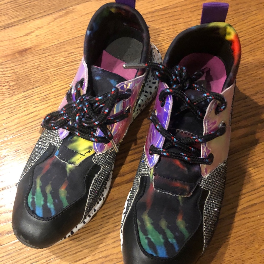 Girls Steve Madden tennis shoes